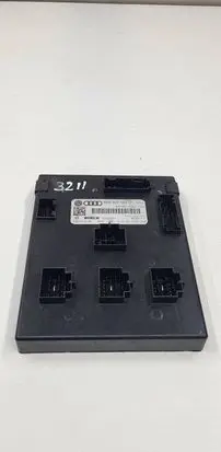 Audi A4 S4 B8 8K Comfort/convenience module 8K0907063D F005V00749