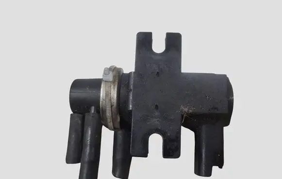Citroen C6 Turbo solenoid valve 4M5Q9E882AA 70051800