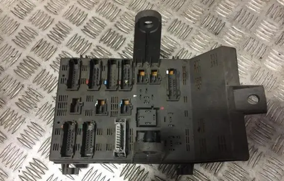 Renault Laguna I Fuse box set 7703297637w