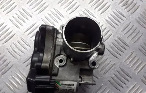 Renault Laguna III Throttle body valve 8200987453