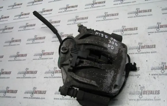 Mercedes-Benz E W211 Front brake caliper