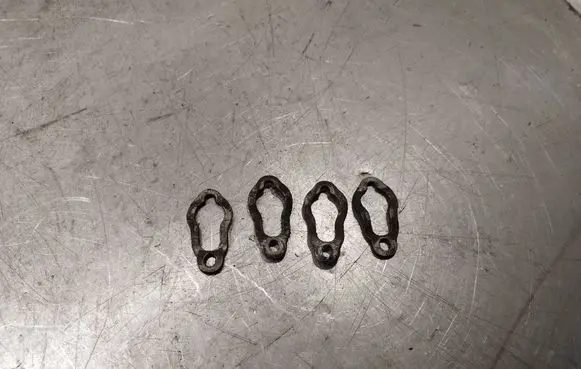 Volvo XC90 Fuel Injector clamp holder 