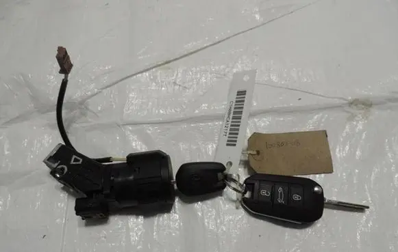 Opel Corsa F Ignition lock 9663123380