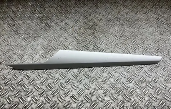 BMW X1 E84 Front door card panel trim