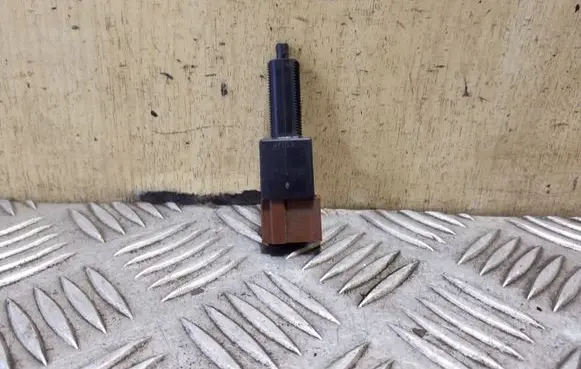 Clutch pedal sensor