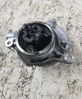 BMW 1 E81 E87 Vacuum pump