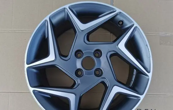 Ford Fiesta R18 alloy rim 5JX18