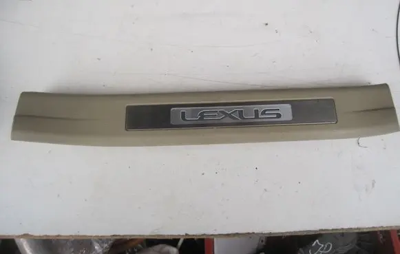 Lexus LS 460 - 600H Rear sill trim cover 6793048021