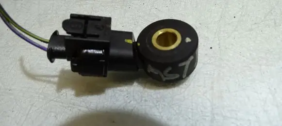 Opel Astra J Detonation knock sensor 55563372