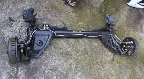 Renault Clio IV Rear axle beam 