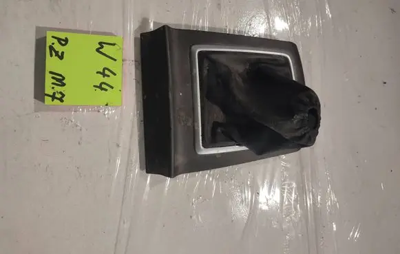 Ford Focus Central console control unit 4M51A044H82ACW