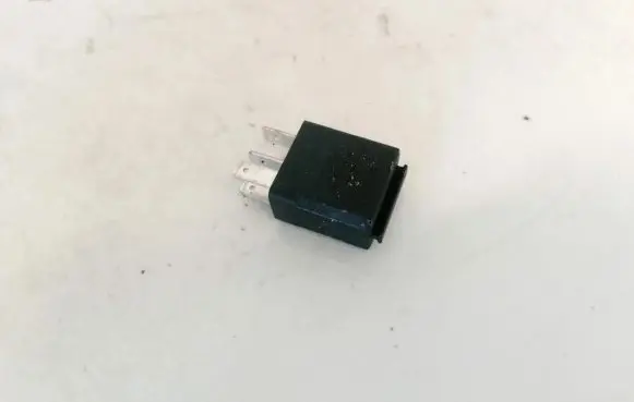 Opel Signum Other relay 24435922