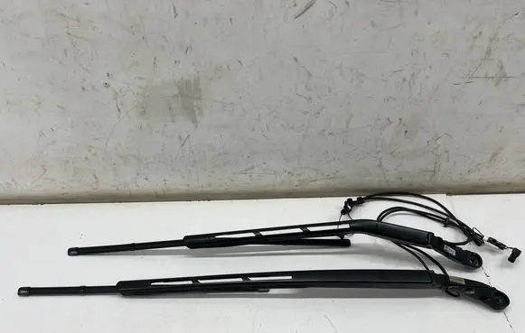 Audi Q8 e-tron Windshield/front glass wiper blade 4KL955406A 4KL955405A
