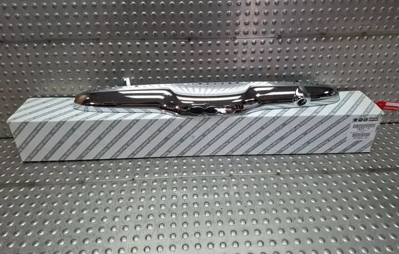 Fiat 500 Trunk door license plate light bar S26337902 0735516207