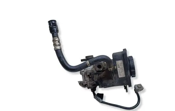 BMW X3 E83 Power steering pump 3413807 7692974541