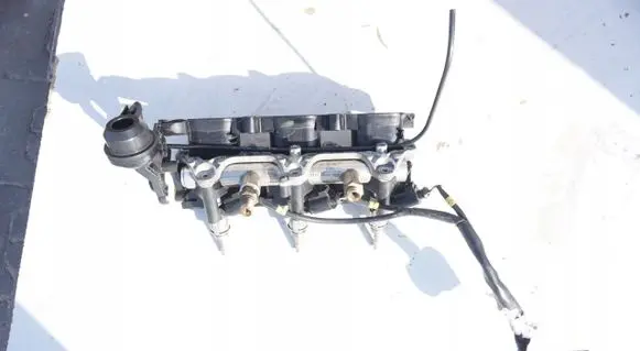 Audi A4 S4 B7 8E 8H Intake manifold 06E133110