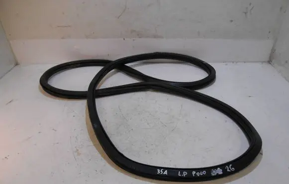 Volkswagen Polo VI Rubber seal rear door 2GS867911B