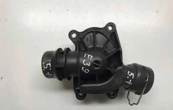 Thermostat/thermostat housing