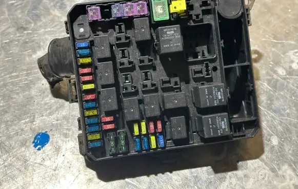 Citroen C-Crosser Fuse module PR07400000