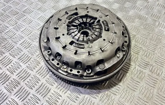 BMW 3 F30 F35 F31 Clutch set kit 415047710 124058910