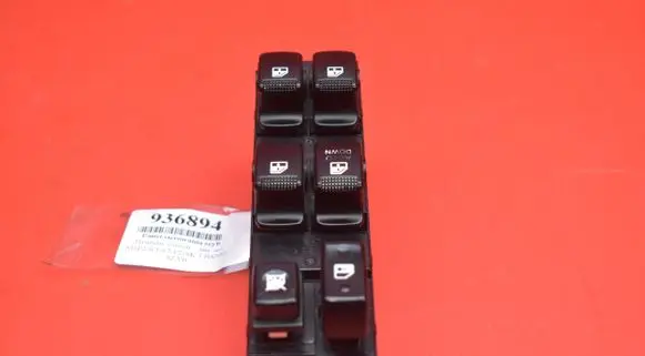 Hyundai Tucson JM Electric window control switch