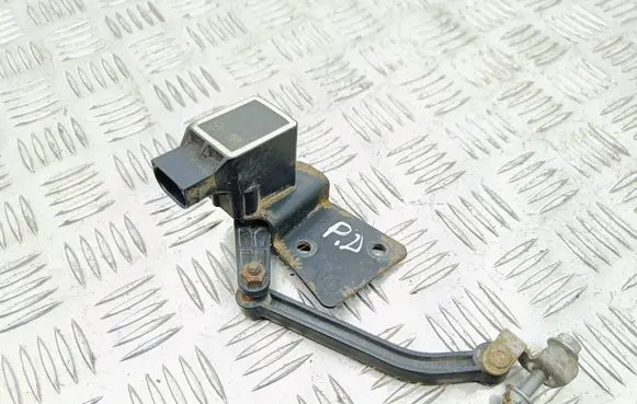 Mercedes-Benz GL X164 Air suspension front height level sensor A0105427717
