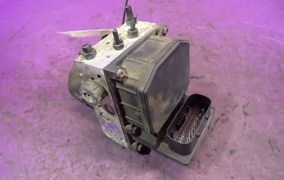 Volkswagen PASSAT B5.5 ABS Pump 4b0614517g