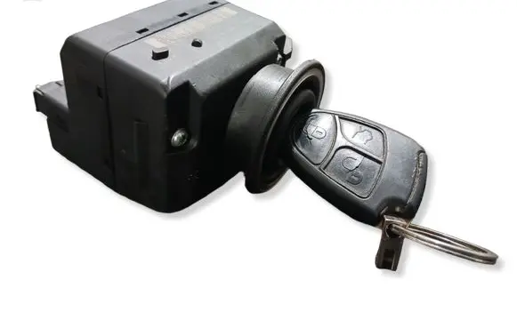 Mercedes-Benz CLK A209 C209 Engine ECU kit and lock set 2095452308