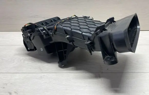 Mercedes-Benz R W251 Air intake duct part A251830030