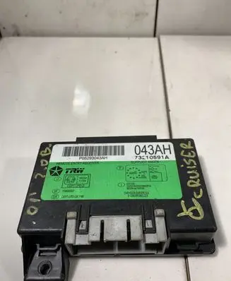 Chrysler PT Cruiser Comfort/convenience module P05293043AH