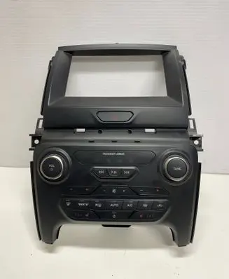 Ford Ranger Climate control unit LB3T18E245