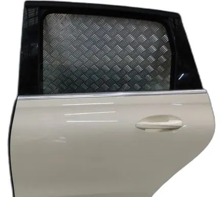 Mercedes-Benz B W247 Front door 