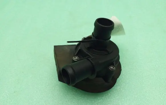 Volkswagen Golf VII Electric auxiliary coolant/water pump 5Q0965567