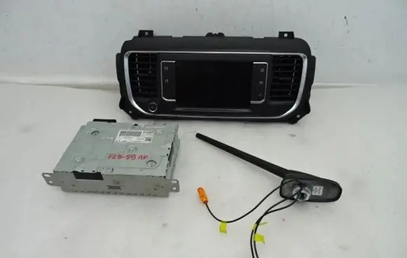 Citroen Jumpy Radio/CD/DVD/GPS head unit 9817441680