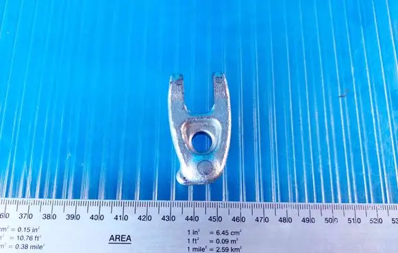 Renault Clio IV Fuel Injector clamp holder