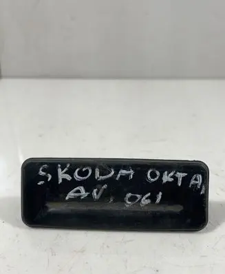 Skoda Octavia Mk2 (1Z) Tailgate/trunk/boot exterior handle CZ1Z0827