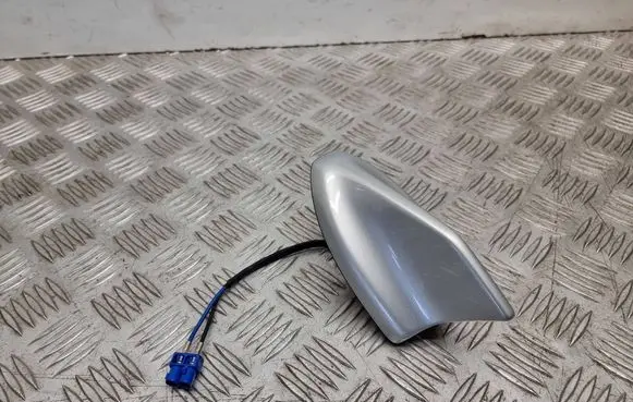 Ford Focus Aerial GPS antenna HS7T19K351BB 61112ZJACB 329760C1950