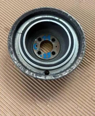 Iveco Daily 6th gen Crankshaft pulley 504076697