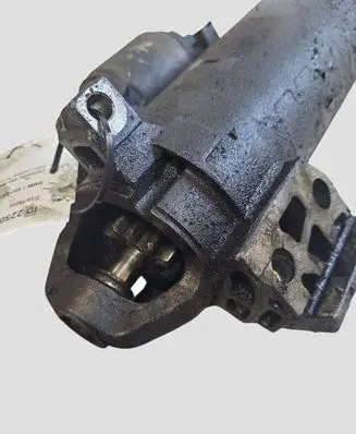 BMW 1 E81 E87 Starter motor 1005881596