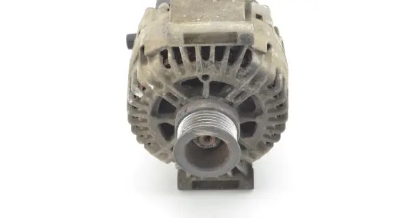 Mercedes-Benz C W204 Generator/alternator A0009060401 2612243A