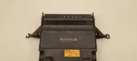 Mercedes-Benz S W220 Seat control module 2208201285 A2209102236