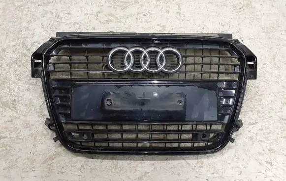 Audi A1 Front bumper upper radiator grill 8X0853651