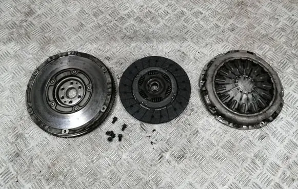 Ford Focus Clutch set kit CM5G6477DC