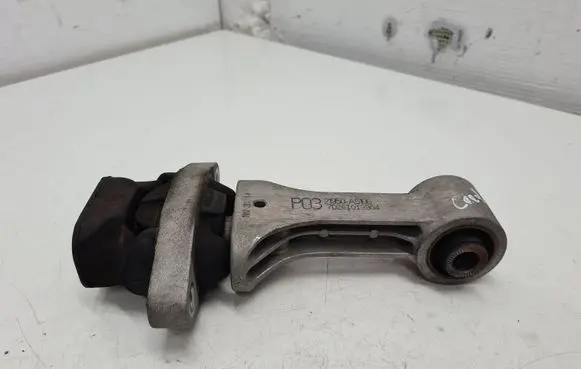 KIA Ceed Engine mount bracket 21950A5100