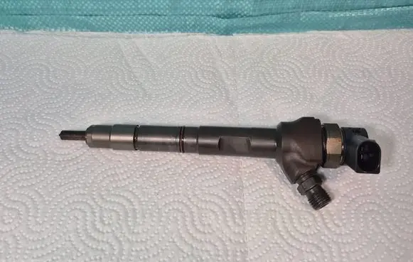 Fuel injector