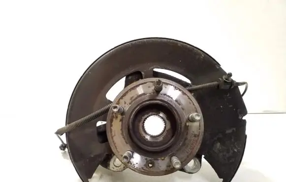 Opel Zafira C Front wheel hub 13583479