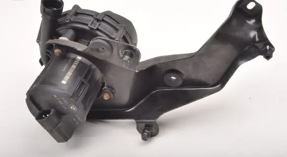 BMW 3 E46 Secondary air pump 7832045