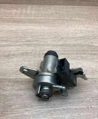 Audi A4 S4 B7 8E 8H Tailgate exterior lock 8E0827573