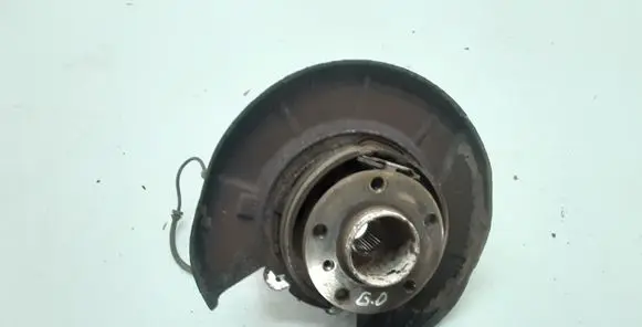 Rear wheel hub spindle/knuckle