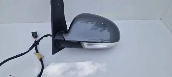 Volkswagen Golf VI Front door electric wing mirror